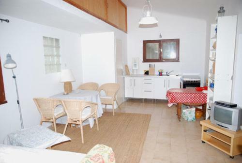La Petite Cigale Villa Cesseras Bagian luar foto